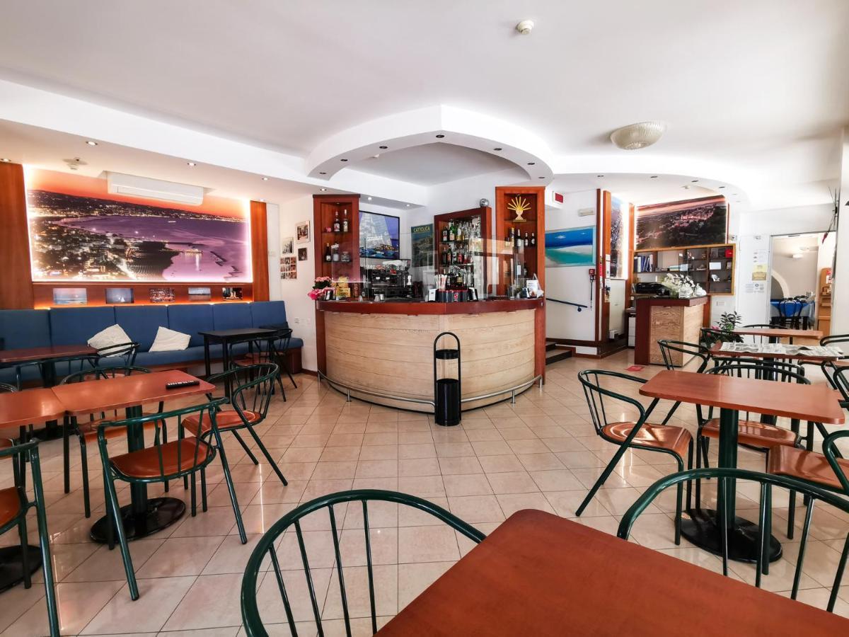 Hotel La Plage Cattolica Zewnętrze zdjęcie