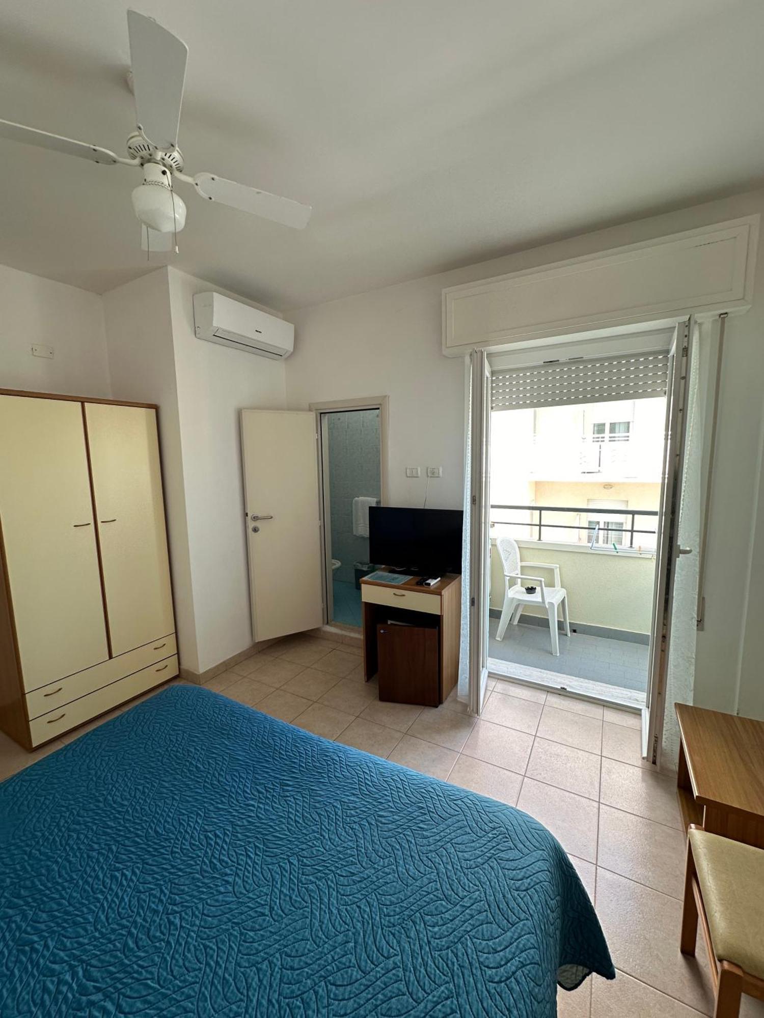Hotel La Plage Cattolica Zewnętrze zdjęcie